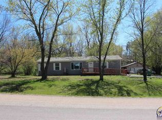 111 W 8th St, Hoyt, KS 66440