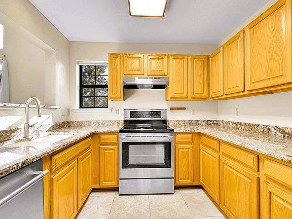 4th image of 31719 Rocky Village Dr APT 408