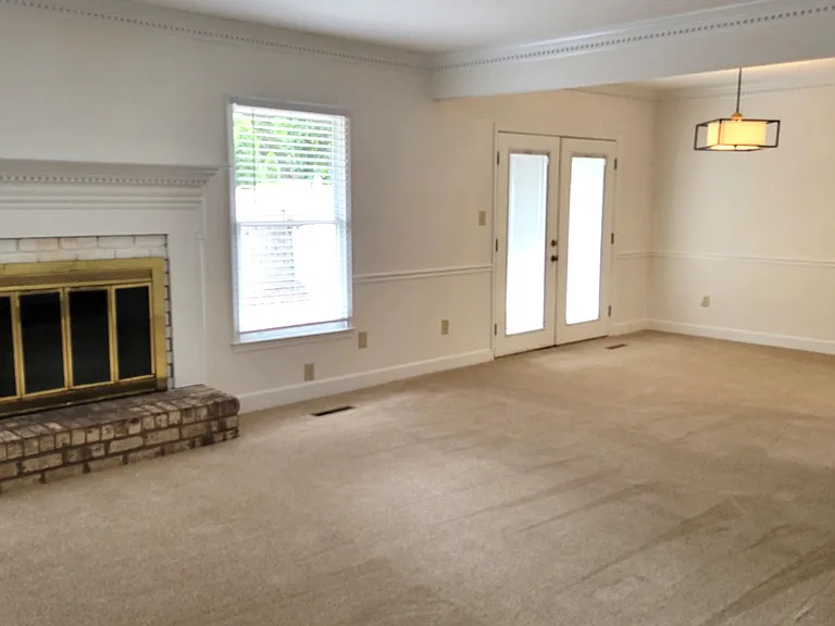 102 Wimbledon Dr — Photo 13
