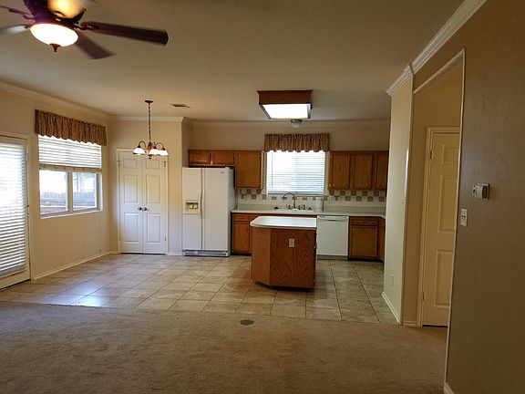 4th image of 1807 Avante Dr