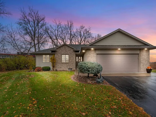 100 Schubert Ln, Fond Du Lac, WI 54935