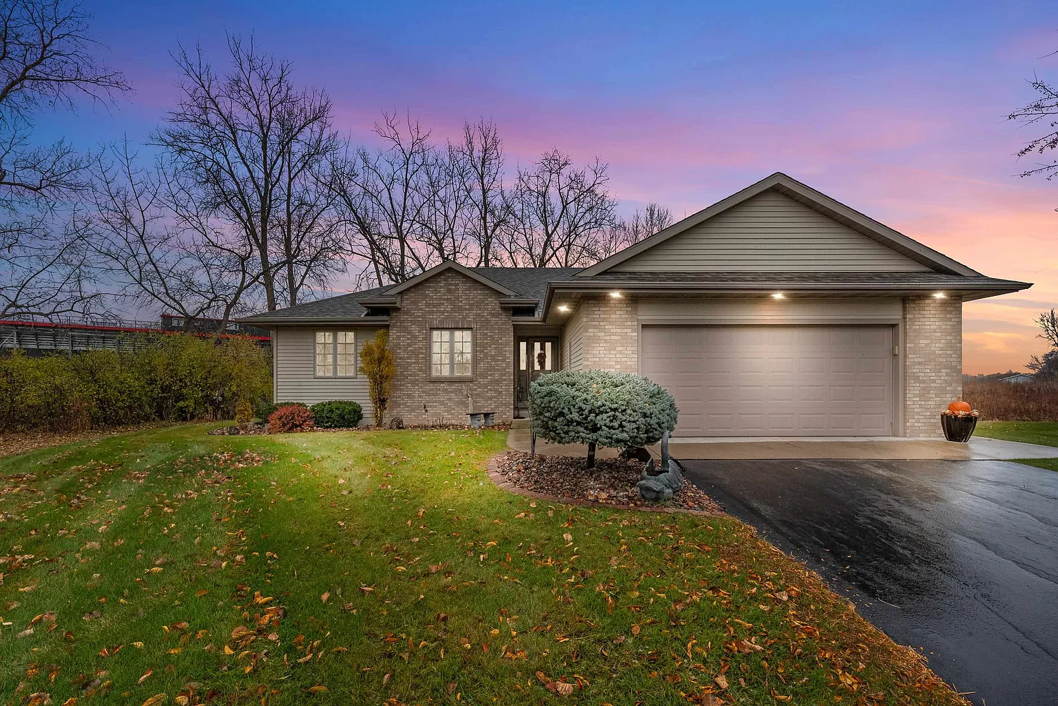 100 Schubert Ln photo 1