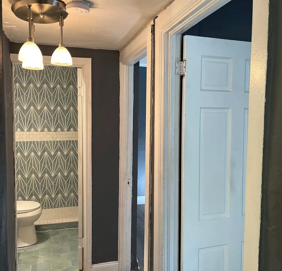 1137 Hunter Pl NW — Photo 2