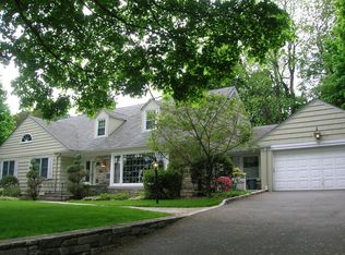 400 New Rochelle Rd, Bronxville, NY 10708