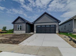 2790 Bomani Dr, Sun Prairie, WI 53590