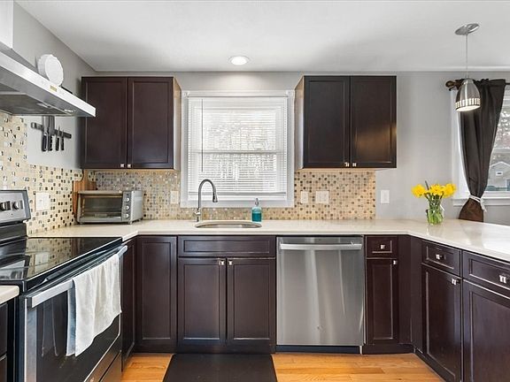 5th image of 44 Vinedale Rd