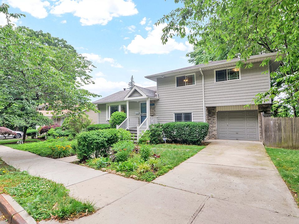 1st image of 11244 Park Ln S