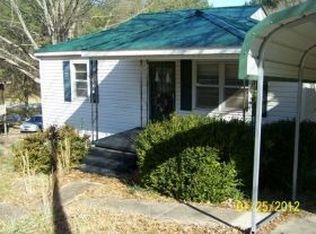 79 Lakeside Dr, Childersburg, AL 35044