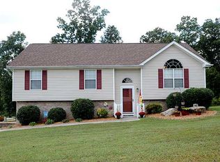 9978 Fielding Rd, Ooltewah, TN 37363