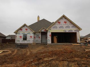 711 Carmen Ana Ave, Grandview, TX 76050