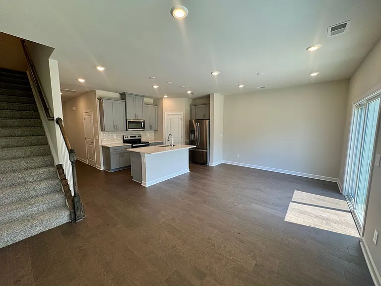 1720 Braemar Village Dr — Photo 6