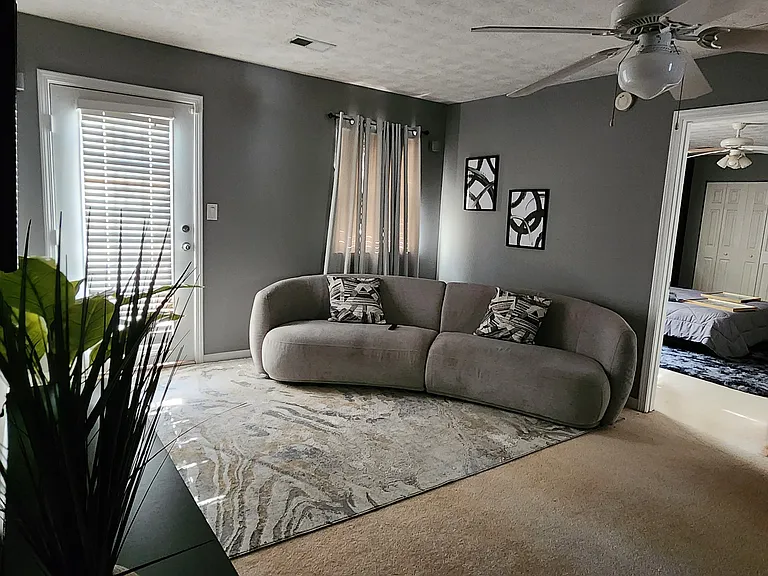 227 River Trace Ct — Photo 3