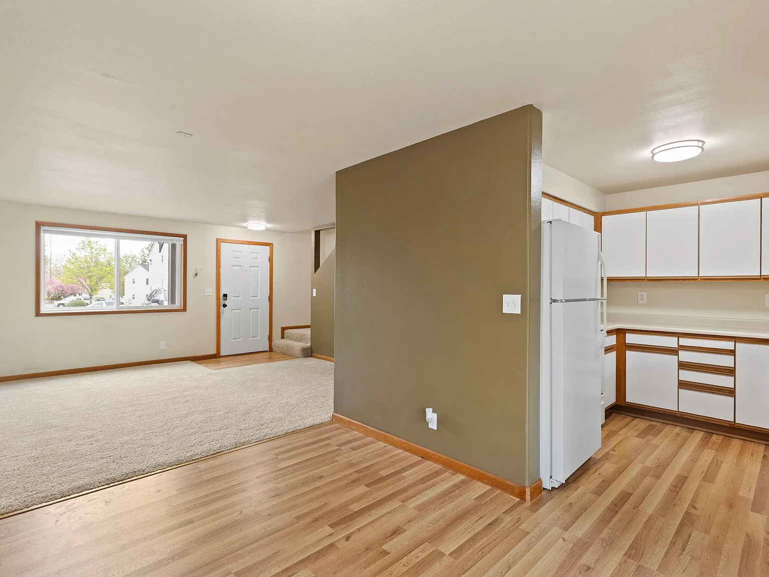 2 bed, 1.5 bath, 860 sqft, $1,950 — Photo 4