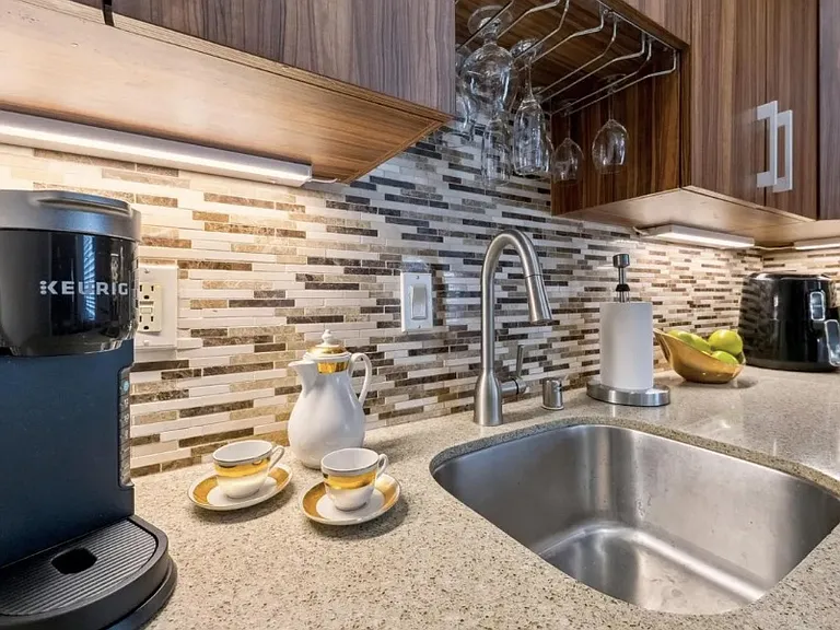 1223 Bonanza Ave #11 — Photo 8