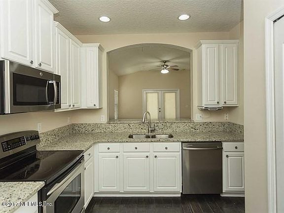 2nd image of 6221 Apopka Ct