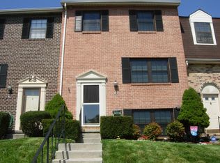 32 Heather Hill Rd, Catonsville, MD 21228