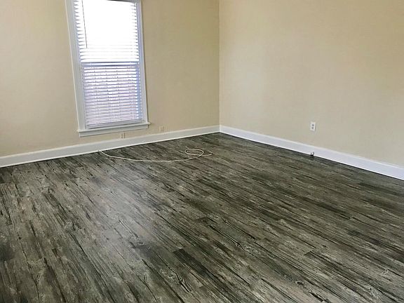 5th image of 2767 Shore Dr