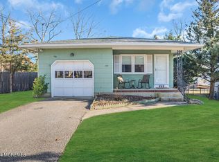 286 17th Ave, Brick, NJ 08724