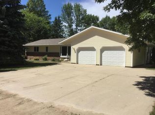 436 E Oak St, Parkers Prairie, MN 56361