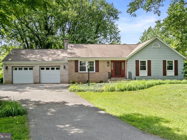 2209 Coffeewood Ct, Silver Spring, MD 20906