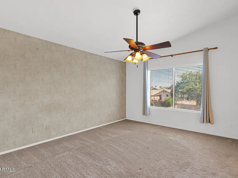 3415 E Menadota Dr — Photo 21