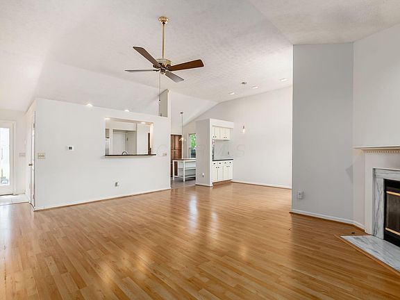 5th image of 7600 Torrey Pines Ct