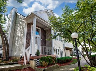 321 Autumn Wind Ct, Bolingbrook, IL 60440