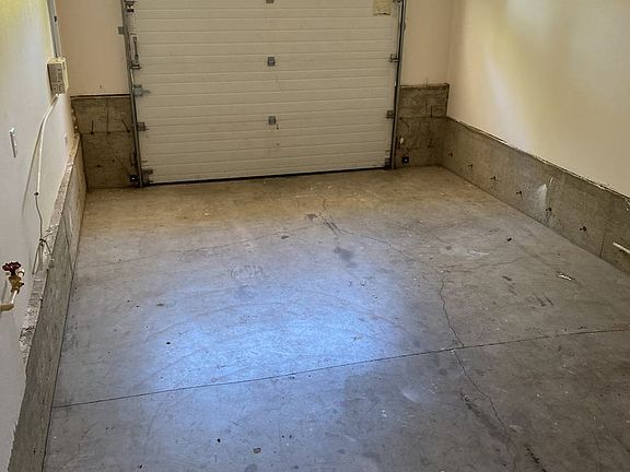 3rd image of 1809 NW 23rd St