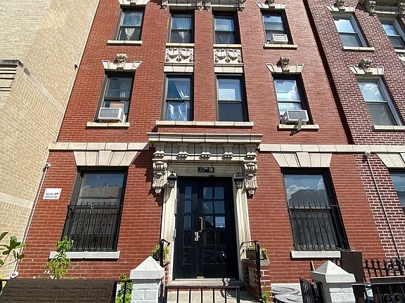 4th image of 32-21 35th St #1