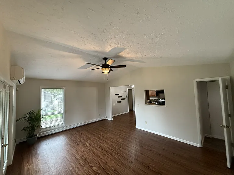 506 Connecticut Dr — Photo 8