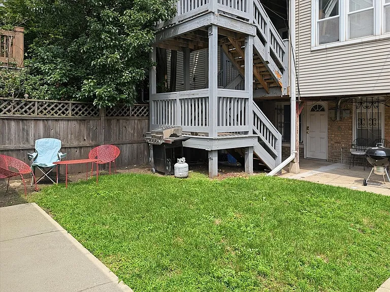 3630 N Bosworth Ave #1 — Photo 10