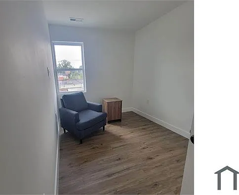 324 61st St NE #5 — Photo 13
