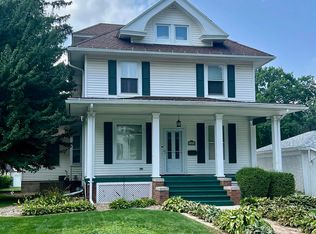 1558 N Broad St, Galesburg, IL 61401