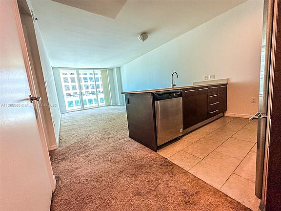 4th image of 500 Brickell Ave APT 1406