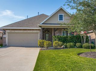 10027 Lynnwood Dr, Baytown, TX 77521