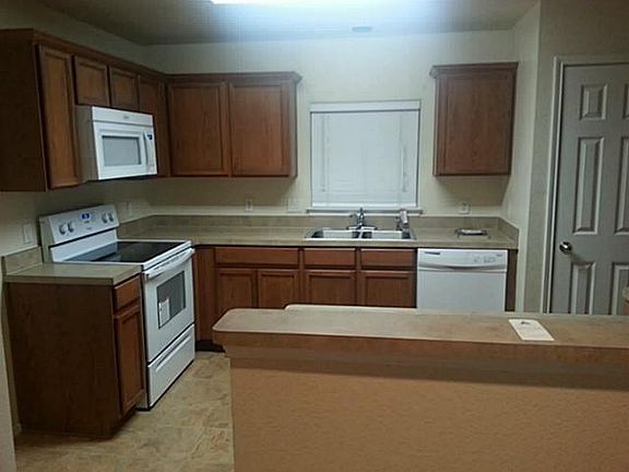 4th image of 8312 San Jose St
