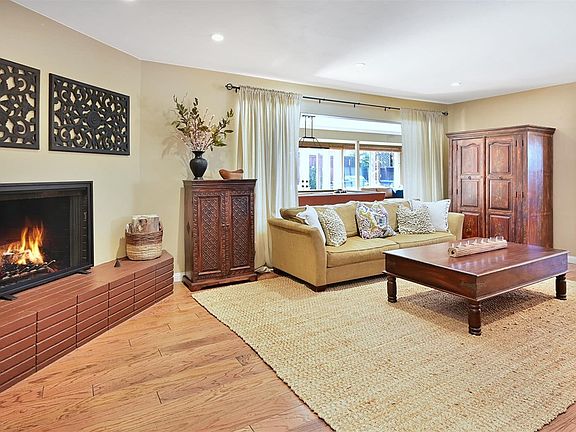 2nd image of 5833 Henley Dr