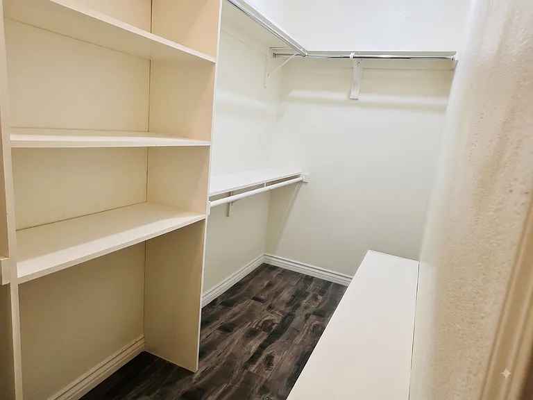 13121 Fullerton Dr — Photo 8