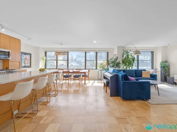 7 East 14th Street image 1 of 12