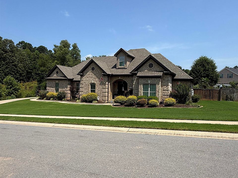2nd image of 514 Clayton Oaks Dr