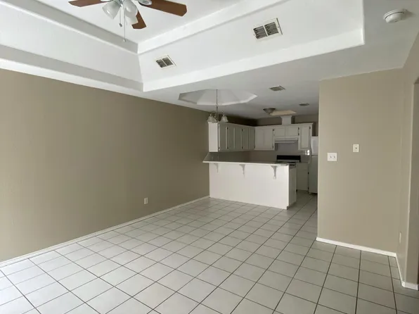 2305 Kimberly Ln, Edinburg, TX 78541