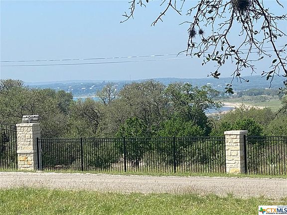 4th image of 1100 Stoneyridge Dr