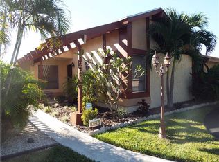 281 SW 83rd Ave, North Lauderdale, FL 33068