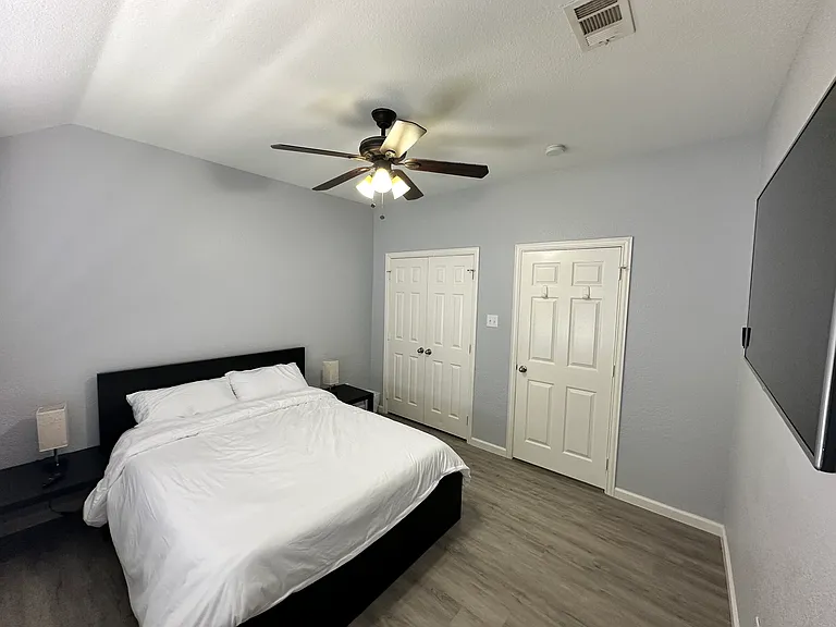 2506 Spring Hill Ln — Photo 22