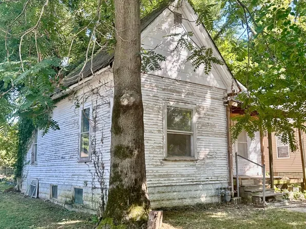 2428 N 15th St, Springfield, IL 62702