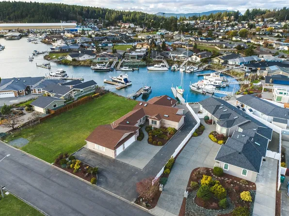 2006 Cove Place, Anacortes, WA 98221
