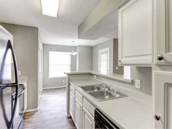 3700 Clinton Pkwy #7413967