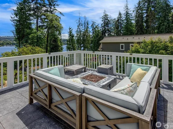 9950 SE 39th Street, Mercer Island, WA 98040