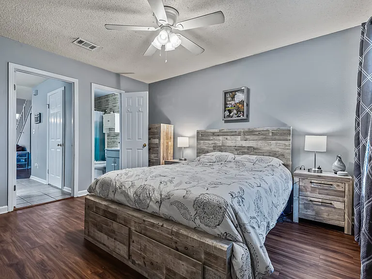 4112 Castellan Dr — Photo 31