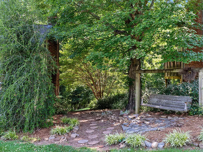 7830 Cove Ridge Dr — Photo 6